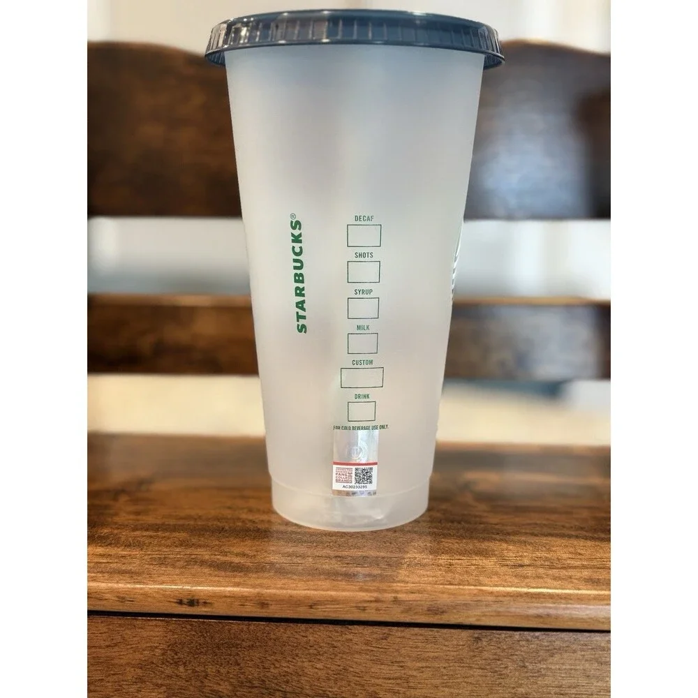 NEW Starbucks Georgetown (D.C.) University 24 oz. Reusable Cold Cup Set Of 2